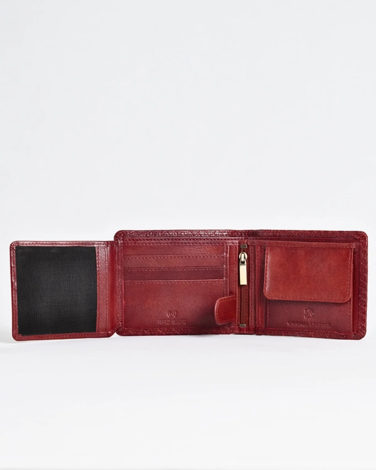 Cambridge Men’s Original Leather Wallet (Elite Criss-Cross) Cambridge Men’s Original Leather Wallet (Elite Criss-Cross)