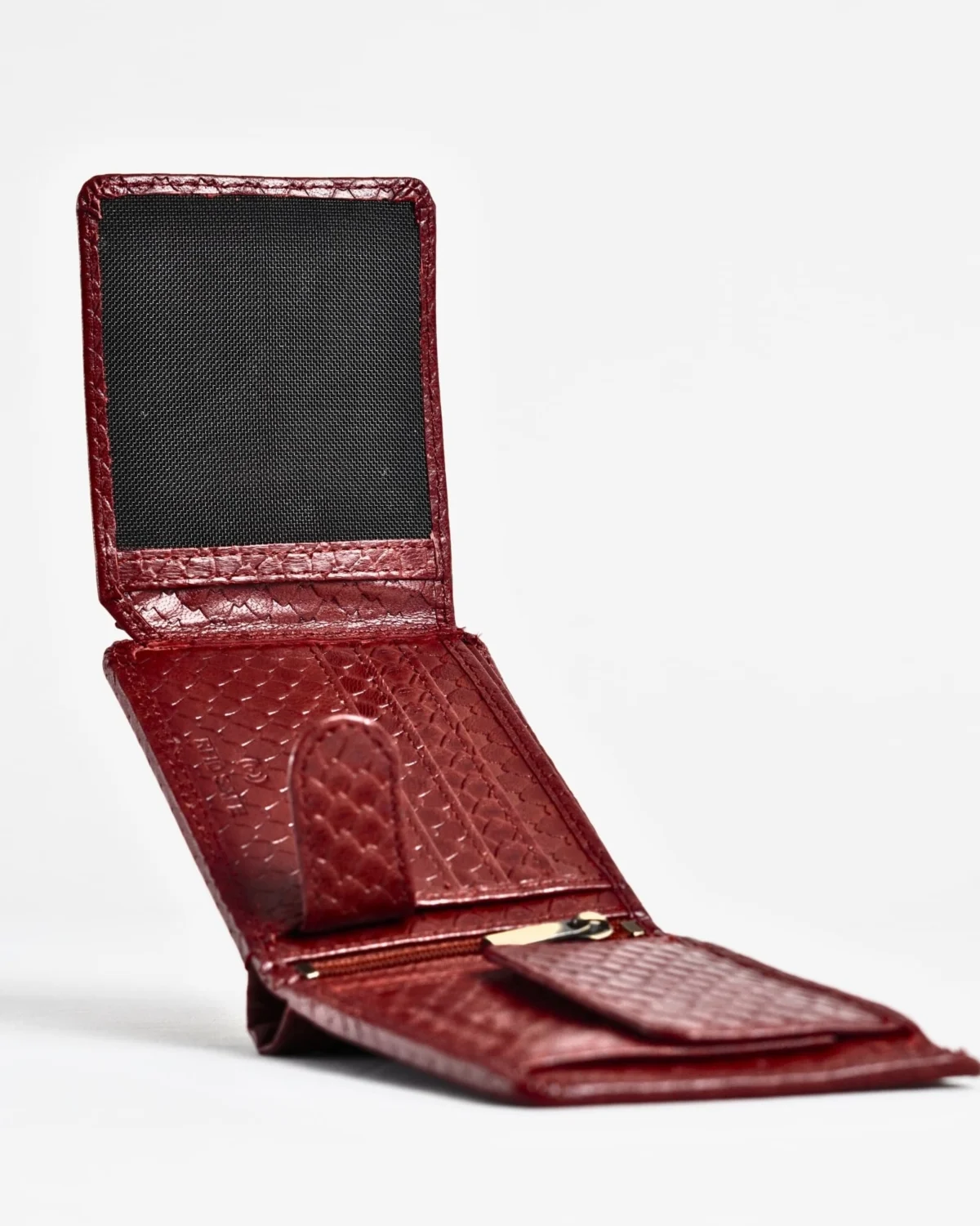 Cambridge Men’s Original Leather Wallet (Royal Cherry Salmon) Cambridge Men’s Original Leather Wallet (Royal Cherry Salmon)