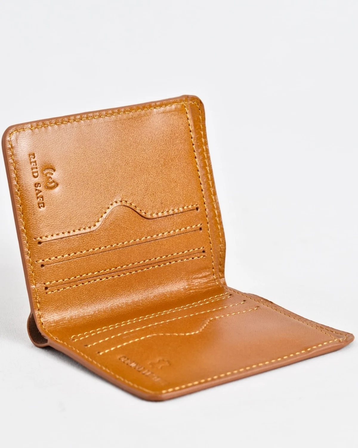 Boston - Men’s Original Leather Minimalist Wallet (Luxury Tan) Boston - Men’s Original Leather Minimalist Wallet (Luxury Tan)